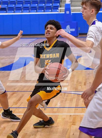 Thumbnail 1 in Warren vs Brennan photogallery.