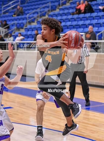 Thumbnail 1 in Warren vs Brennan photogallery.