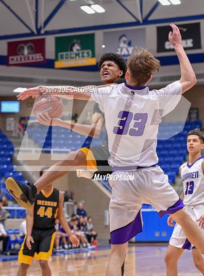 Thumbnail 2 in Warren vs Brennan photogallery.