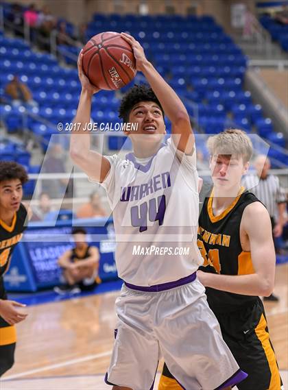 Thumbnail 3 in Warren vs Brennan photogallery.
