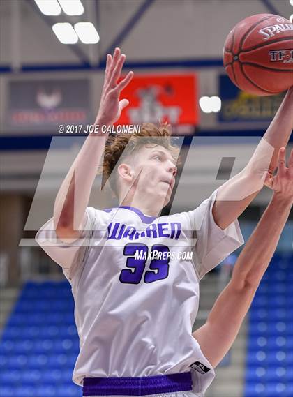 Thumbnail 3 in Warren vs Brennan photogallery.