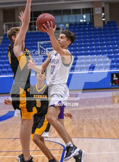 Thumbnail 2 in Warren vs Brennan photogallery.