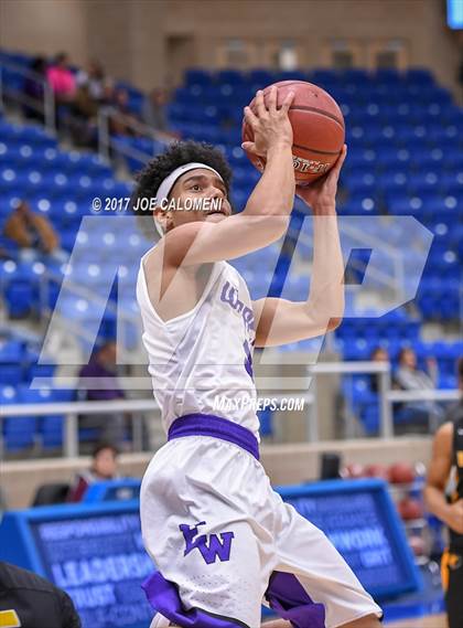 Thumbnail 1 in Warren vs Brennan photogallery.