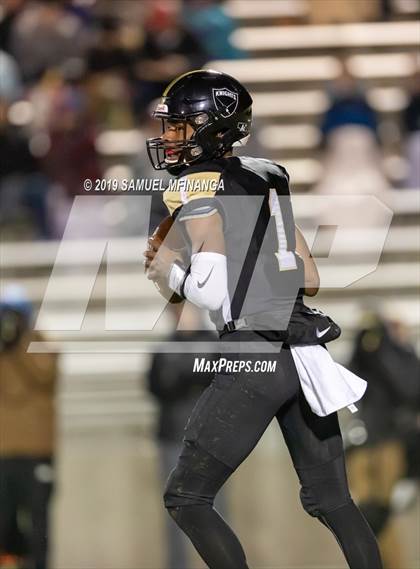 Thumbnail 1 in Lincoln Southeast vs. Omaha Westside photogallery.