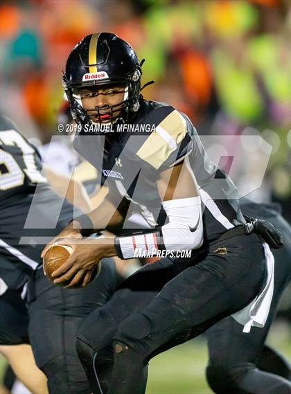 Thumbnail 2 in Lincoln Southeast vs. Omaha Westside photogallery.