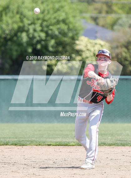 Thumbnail 1 in Reedley vs. Hanford photogallery.