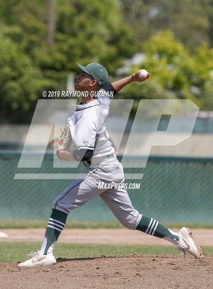 Thumbnail 2 in Reedley vs. Hanford photogallery.