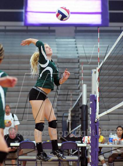 Thumbnail 1 in Thousand Oaks vs Torrey Pines (Durango Fall Classic) photogallery.