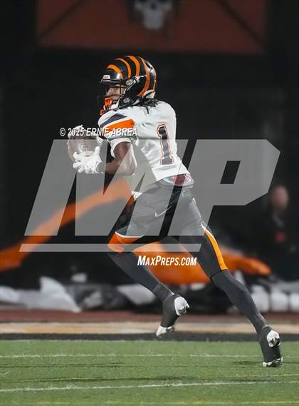 Thumbnail 1 in Central East @ Pittsburg (CIF NorCal Regional D1A Final) photogallery.