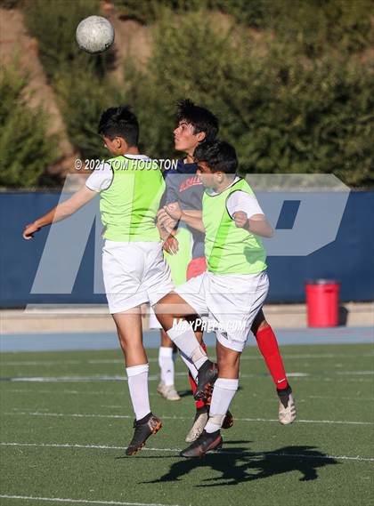 Thumbnail 2 in La Salle vs Gabrielino (Scrimmage) photogallery.