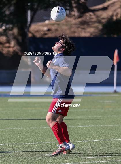 Thumbnail 2 in La Salle vs Gabrielino (Scrimmage) photogallery.