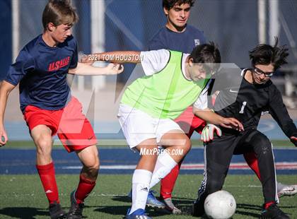 Thumbnail 1 in La Salle vs Gabrielino (Scrimmage) photogallery.