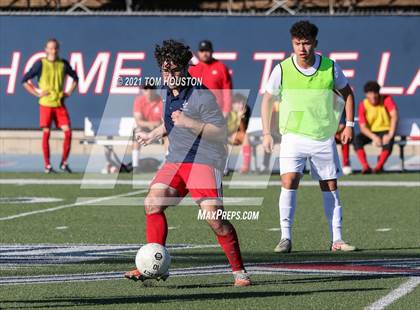 Thumbnail 2 in La Salle vs Gabrielino (Scrimmage) photogallery.