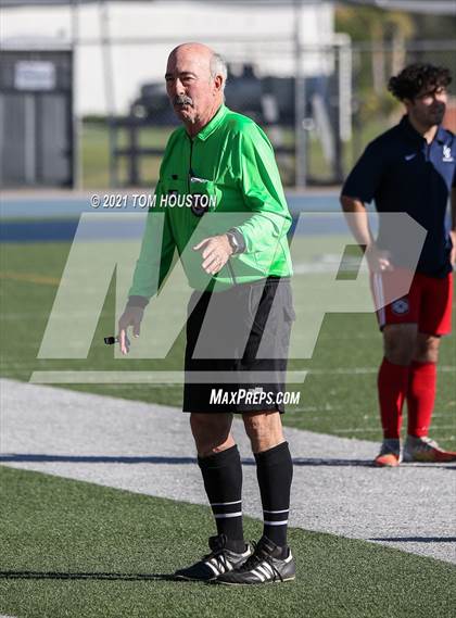 Thumbnail 1 in La Salle vs Gabrielino (Scrimmage) photogallery.