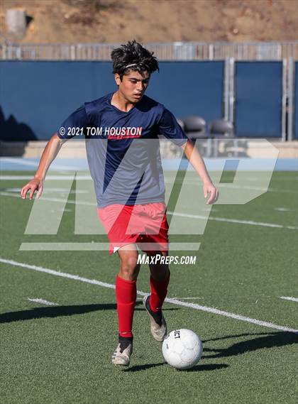 Thumbnail 2 in La Salle vs Gabrielino (Scrimmage) photogallery.