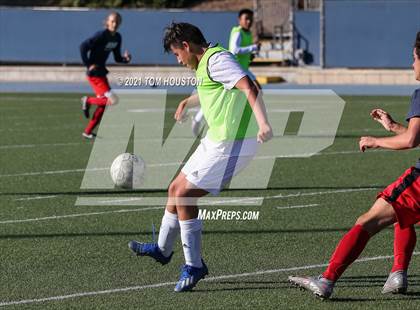 Thumbnail 2 in La Salle vs Gabrielino (Scrimmage) photogallery.