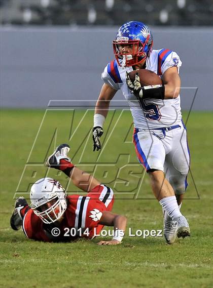 Thumbnail 2 in Clayton Valley Charter vs. Redlands East Valley (CIF State DIV 2 Final) photogallery.