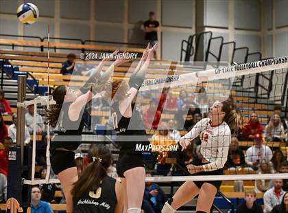 Thumbnail 2 in Archbishop Mitty vs Cathedral Catholic (CIF Open Division Final) photogallery.