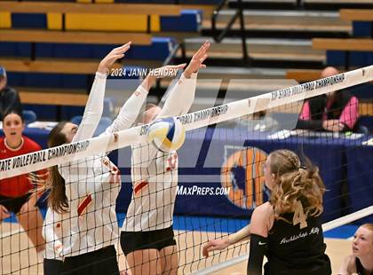 Thumbnail 1 in Archbishop Mitty vs Cathedral Catholic (CIF Open Division Final) photogallery.