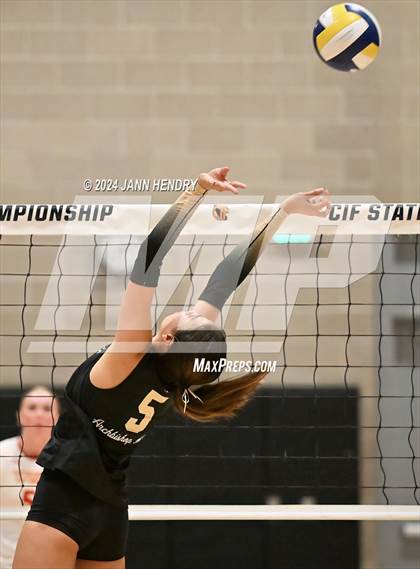 Thumbnail 3 in Archbishop Mitty vs Cathedral Catholic (CIF Open Division Final) photogallery.