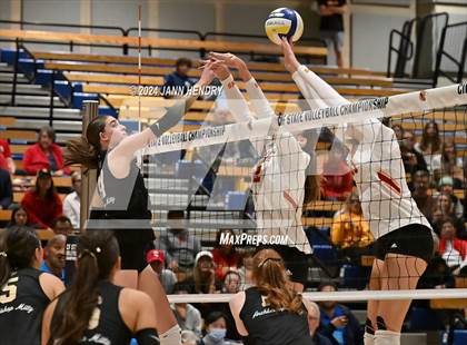 Thumbnail 3 in Archbishop Mitty vs Cathedral Catholic (CIF Open Division Final) photogallery.
