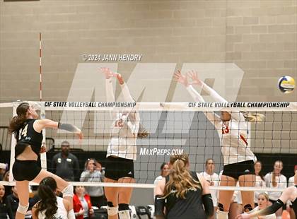 Thumbnail 3 in Archbishop Mitty vs Cathedral Catholic (CIF Open Division Final) photogallery.