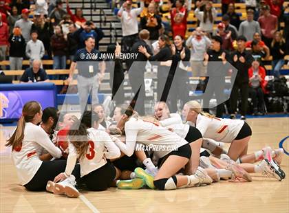 Thumbnail 2 in Archbishop Mitty vs Cathedral Catholic (CIF Open Division Final) photogallery.