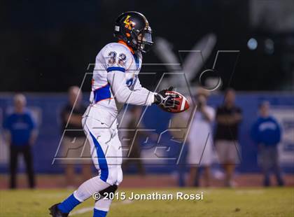 Thumbnail 2 in Landry-Walker vs. Mandeville (Class 5A Quarterfinal) photogallery.