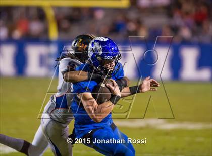 Thumbnail 3 in Landry-Walker vs. Mandeville (Class 5A Quarterfinal) photogallery.