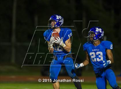 Thumbnail 3 in Landry-Walker vs. Mandeville (Class 5A Quarterfinal) photogallery.