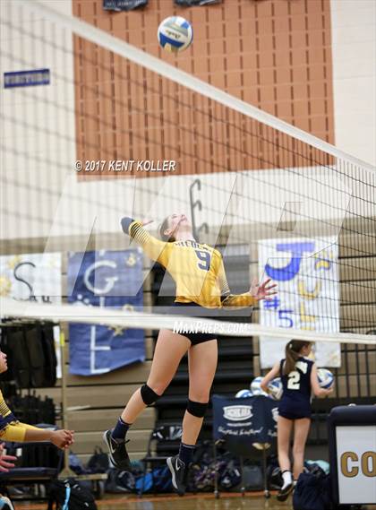 Thumbnail 3 in Oxford @ Stoney Creek photogallery.