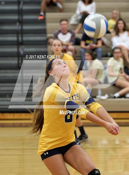Thumbnail 3 in Oxford @ Stoney Creek photogallery.