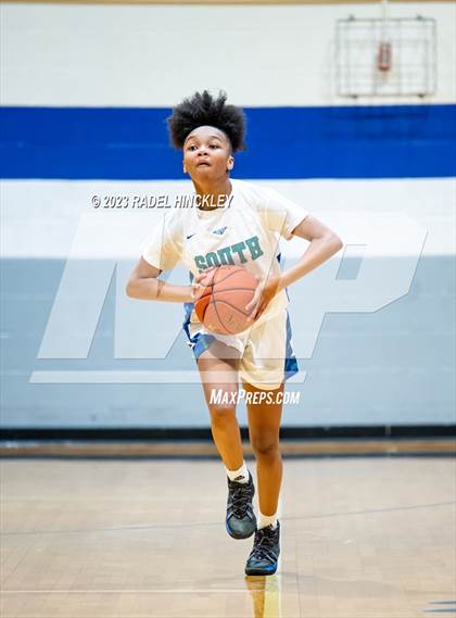 Thumbnail 3 in Christ Prep Academy vs. Blue Springs South (Grain Valley Invitational) photogallery.
