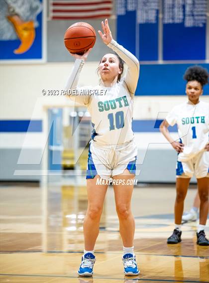 Thumbnail 3 in Christ Prep Academy vs. Blue Springs South (Grain Valley Invitational) photogallery.