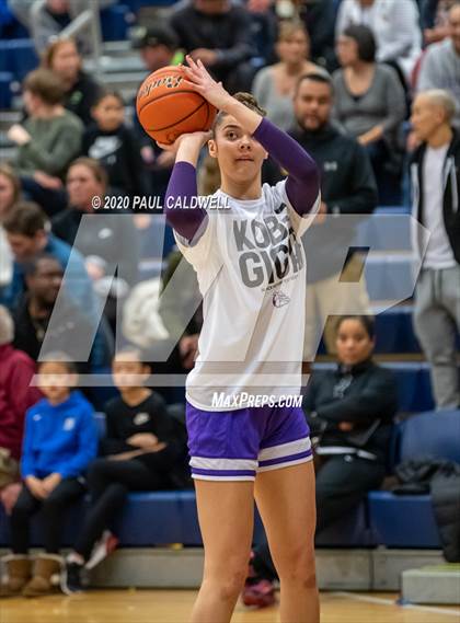 Thumbnail 1 in Garfield vs. Eastside Catholic (WIAA 3A District 2 Final) photogallery.