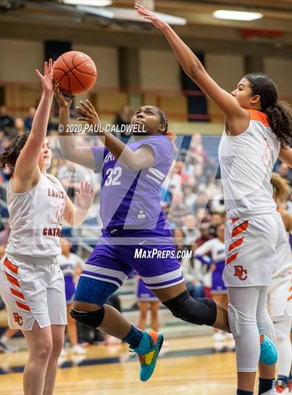 Thumbnail 1 in Garfield vs. Eastside Catholic (WIAA 3A District 2 Final) photogallery.