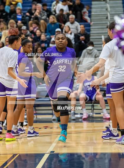 Thumbnail 3 in Garfield vs. Eastside Catholic (WIAA 3A District 2 Final) photogallery.