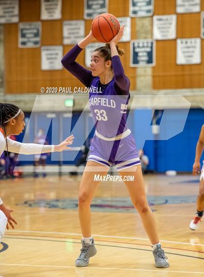 Thumbnail 1 in Garfield vs. Eastside Catholic (WIAA 3A District 2 Final) photogallery.