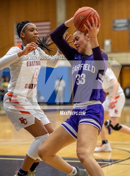 Thumbnail 3 in Garfield vs. Eastside Catholic (WIAA 3A District 2 Final) photogallery.