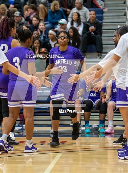 Thumbnail 2 in Garfield vs. Eastside Catholic (WIAA 3A District 2 Final) photogallery.