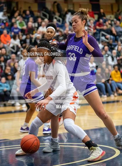 Thumbnail 3 in Garfield vs. Eastside Catholic (WIAA 3A District 2 Final) photogallery.