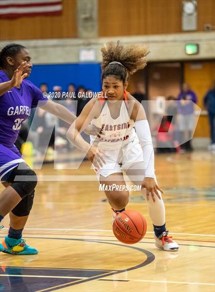 Thumbnail 2 in Garfield vs. Eastside Catholic (WIAA 3A District 2 Final) photogallery.