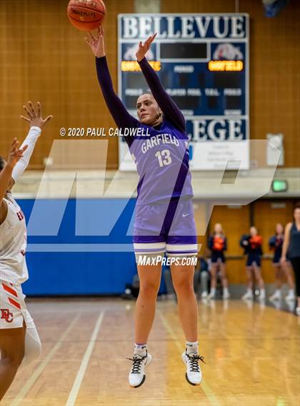 Thumbnail 1 in Garfield vs. Eastside Catholic (WIAA 3A District 2 Final) photogallery.