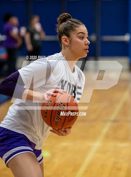 Thumbnail 1 in Garfield vs. Eastside Catholic (WIAA 3A District 2 Final) photogallery.