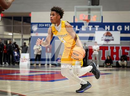 Thumbnail 3 in Whitehaven vs Camden (Memphis Hoopfest) photogallery.