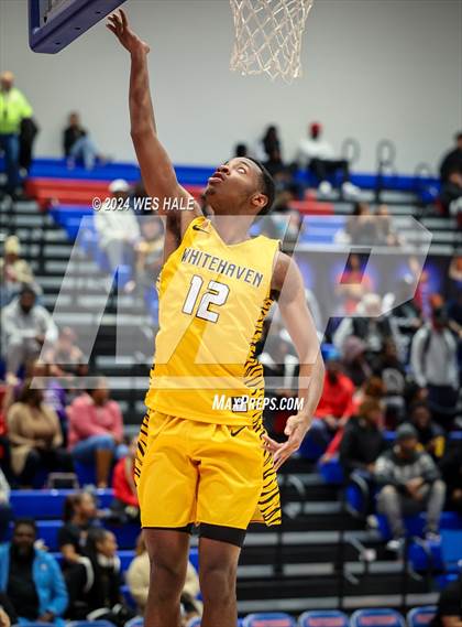 Thumbnail 1 in Whitehaven vs Camden (Memphis Hoopfest) photogallery.