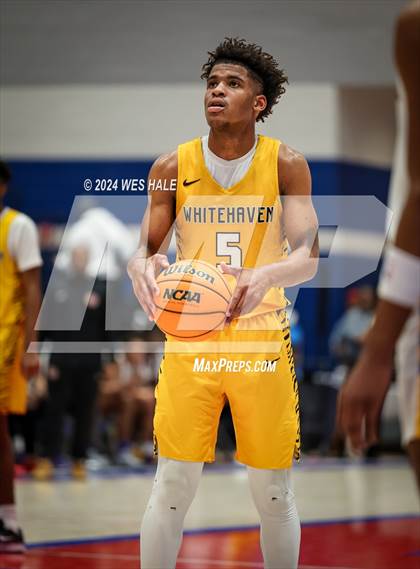 Thumbnail 2 in Whitehaven vs Camden (Memphis Hoopfest) photogallery.