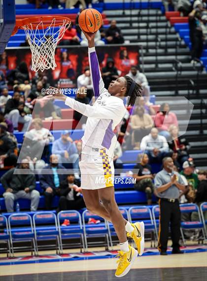 Thumbnail 1 in Whitehaven vs Camden (Memphis Hoopfest) photogallery.