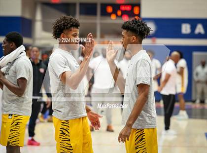 Thumbnail 2 in Whitehaven vs Camden (Memphis Hoopfest) photogallery.