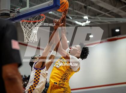 Thumbnail 2 in Whitehaven vs Camden (Memphis Hoopfest) photogallery.